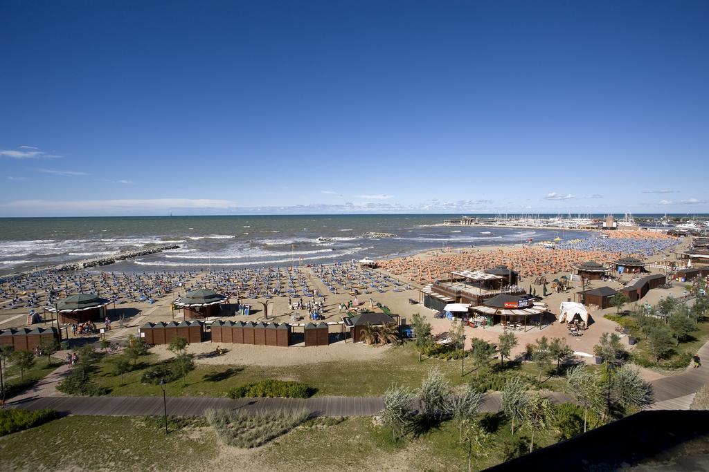 Hotel Ricchi Rimini Exteriér fotografie